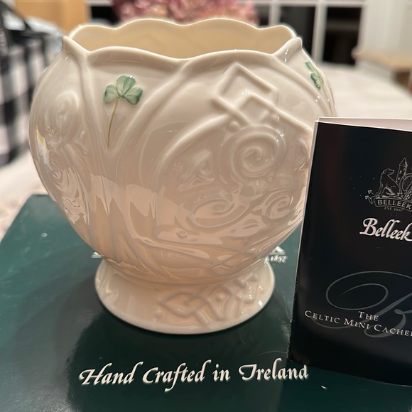 Belleek Other Nwt Belleek The Celtic Mini Cachepot Signed And Dated